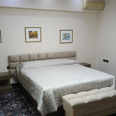 Royal Aparthotel Vlorë 外观 照片