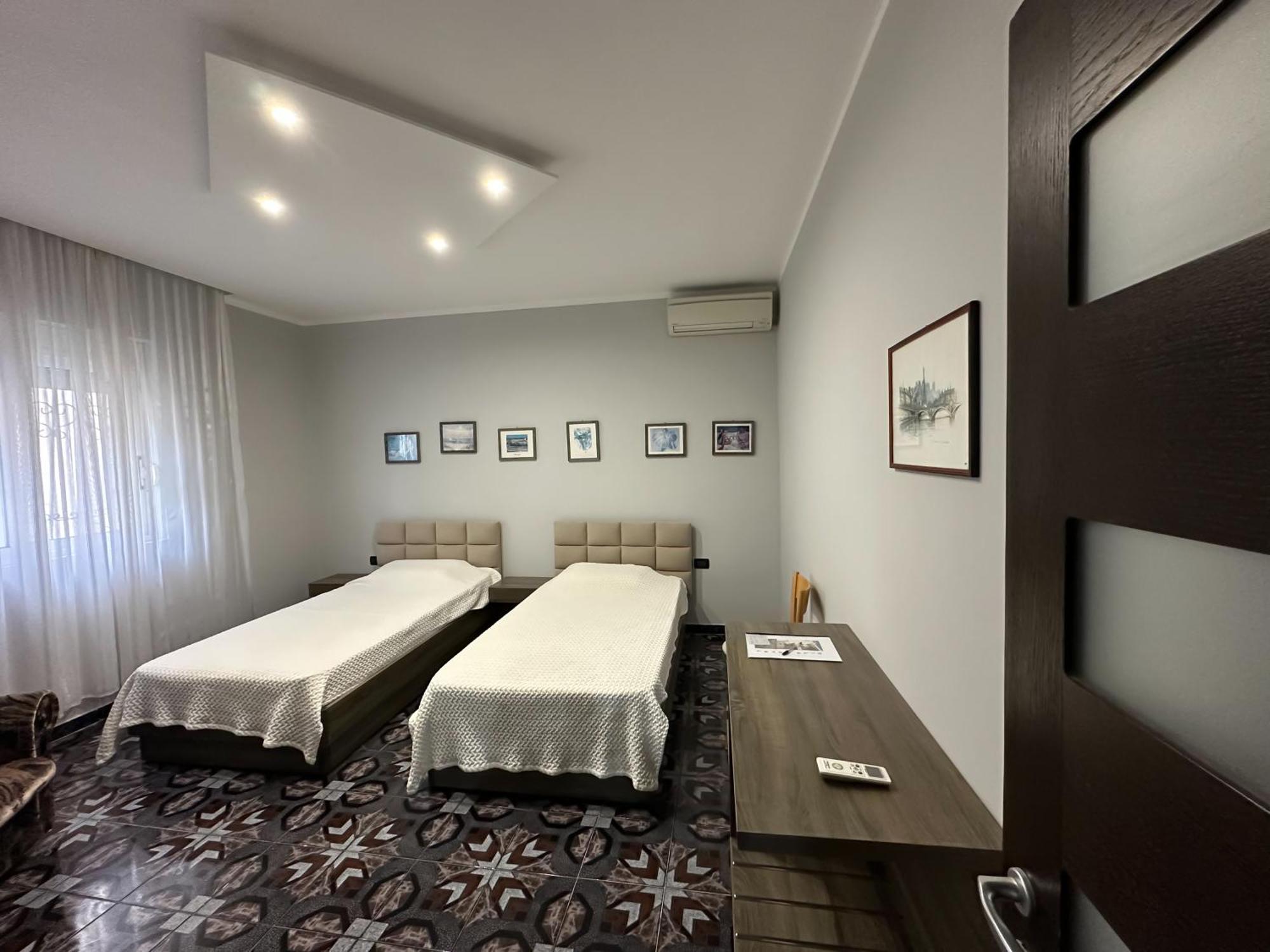 Royal Aparthotel Vlorë 外观 照片