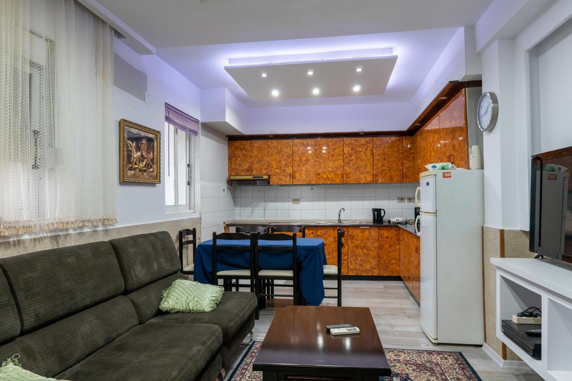 Royal Aparthotel Vlorë 外观 照片