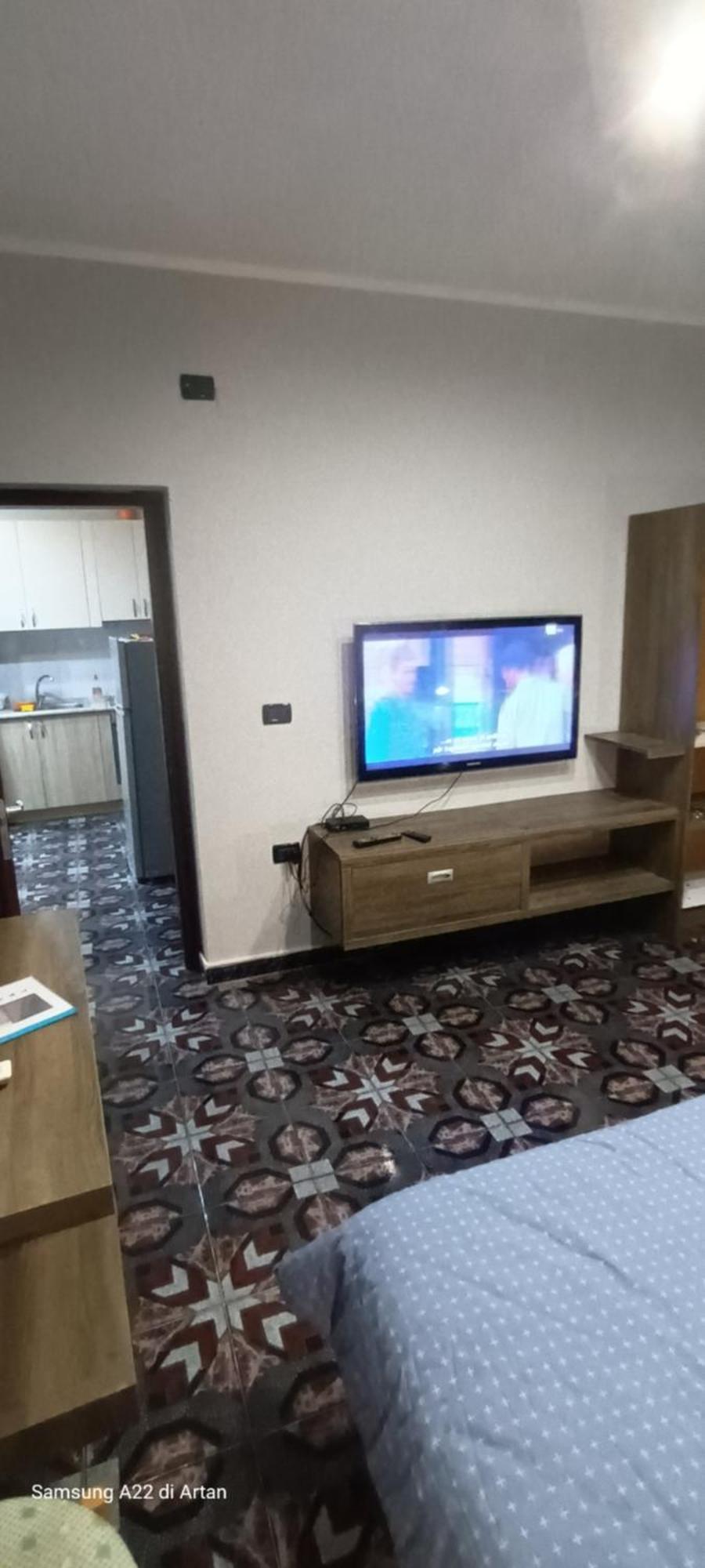 Royal Aparthotel Vlorë 外观 照片