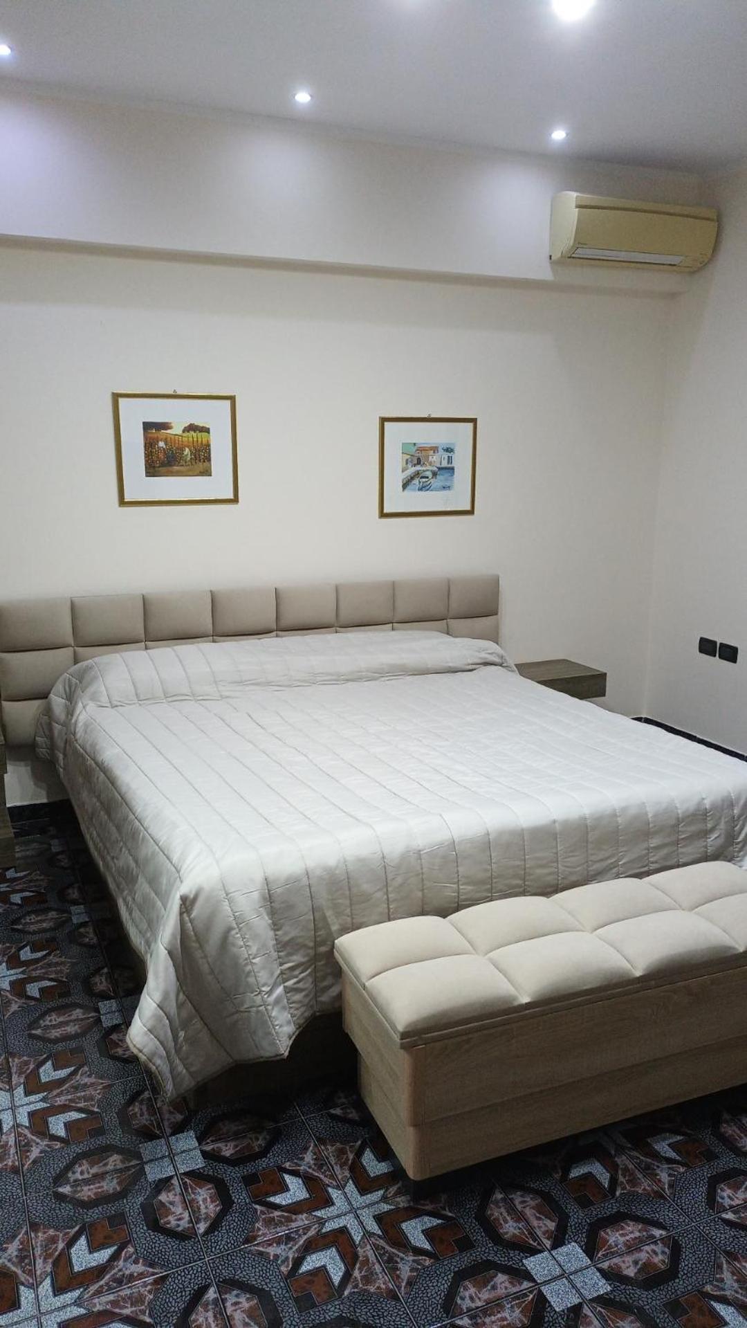 Royal Aparthotel Vlorë 外观 照片