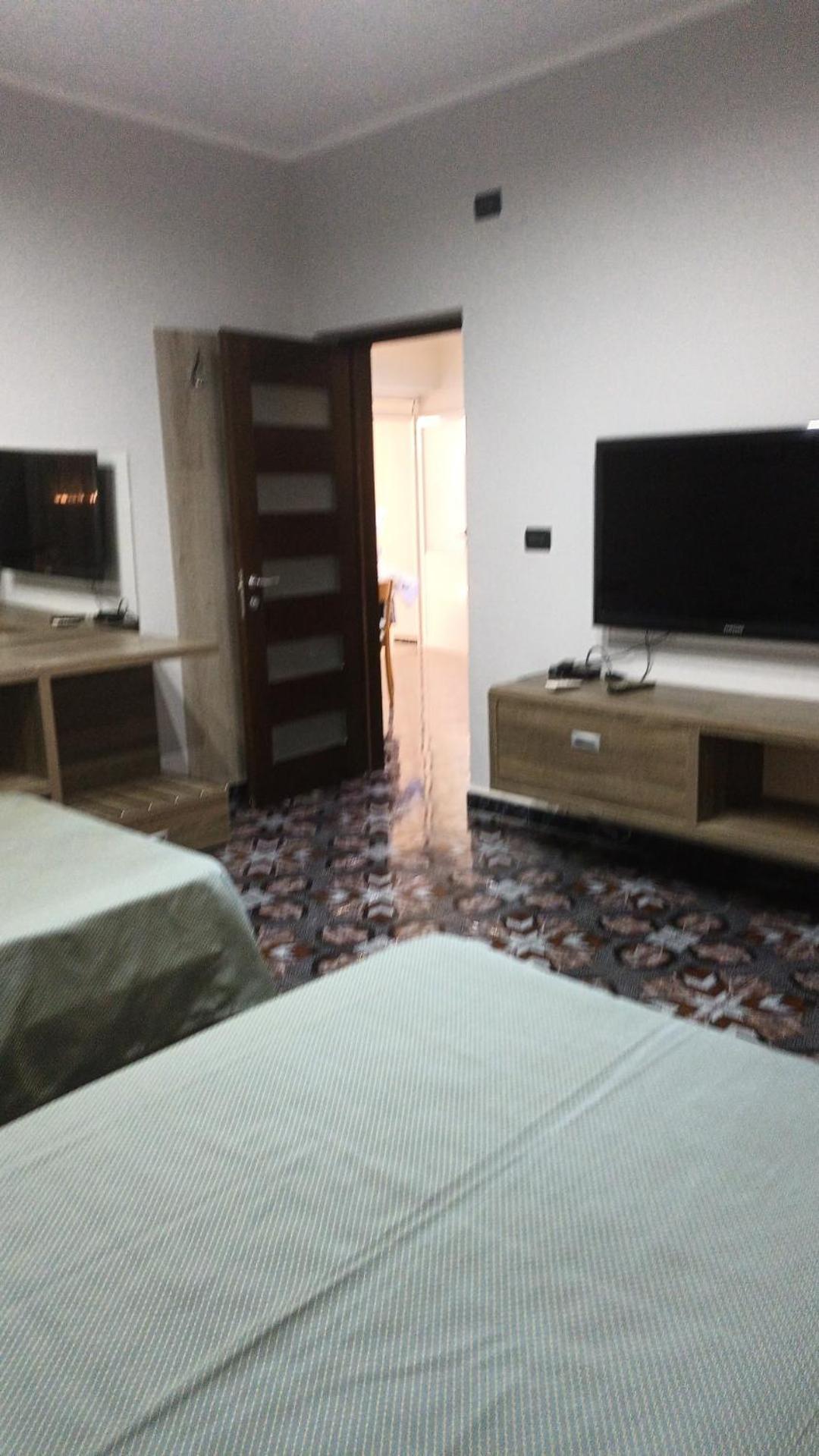 Royal Aparthotel Vlorë 外观 照片